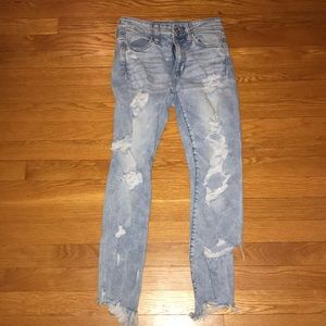 American Eagle Light wash blue jeans